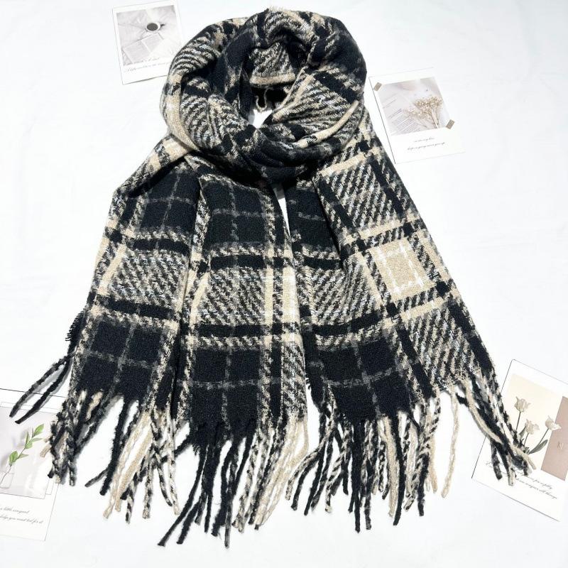 New Christmas Red Scarf Soft and Waxy Scarf Female Couple's Holiday Gift New Year's Festive Red Plaid Shawl