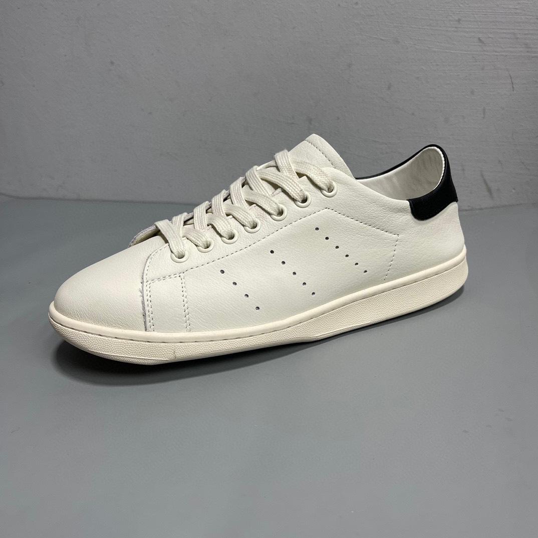 2024 Trendy Men s Genuine Leather Skate Shoes - Versatile, Casual, Breathable White Sneakers for Spring 40