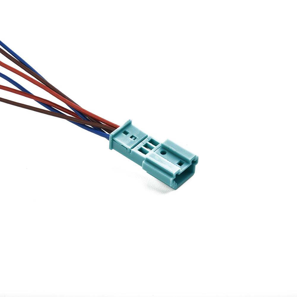 Złącze kabla Y 3-pinowe LED do podświetlenia otoczenia w uchwycie na kubek Adapter AC / Radiowy Do BMW F30/F31/F80 M3 Akcesoria do elektroniki samochodowej