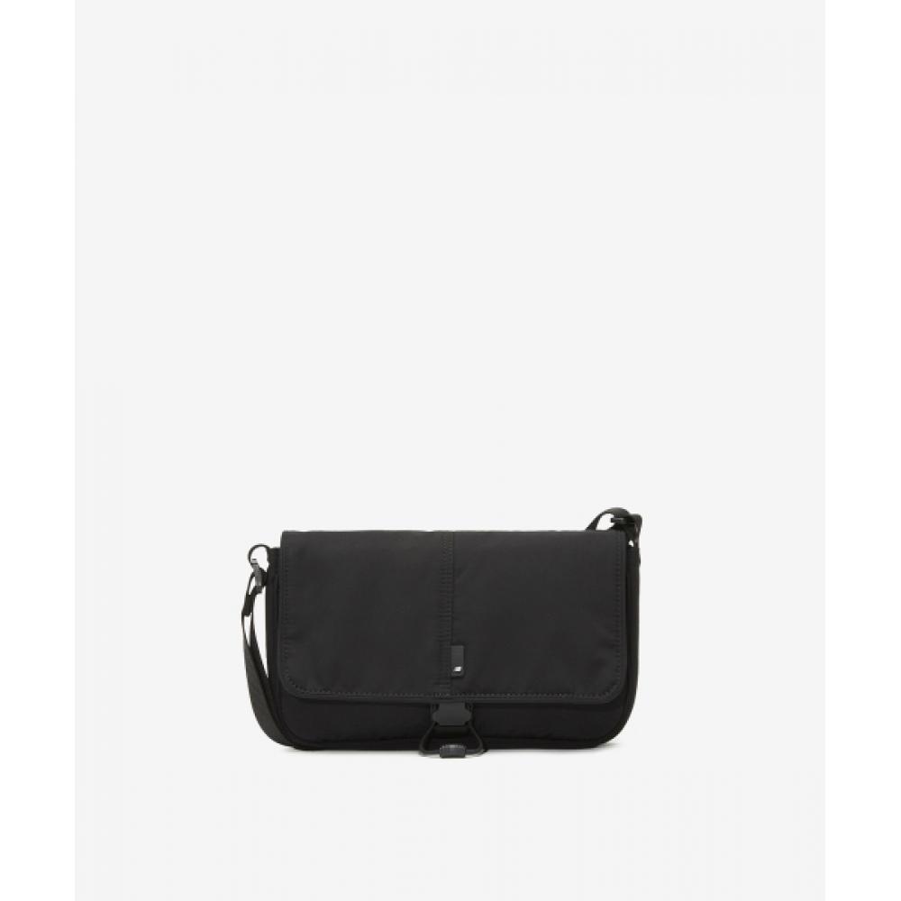 

New Balance NbgcfSm105 Uni Square CroSS Bag S Black (19)BLACK/FREE(999)