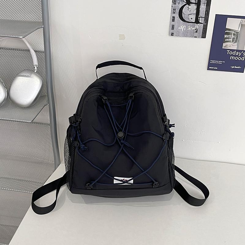 

Большой вместительный рюкзак для отдыха на природе, легкая дорожная сумка, однотонная школьная сумка для школьников Small чёрный