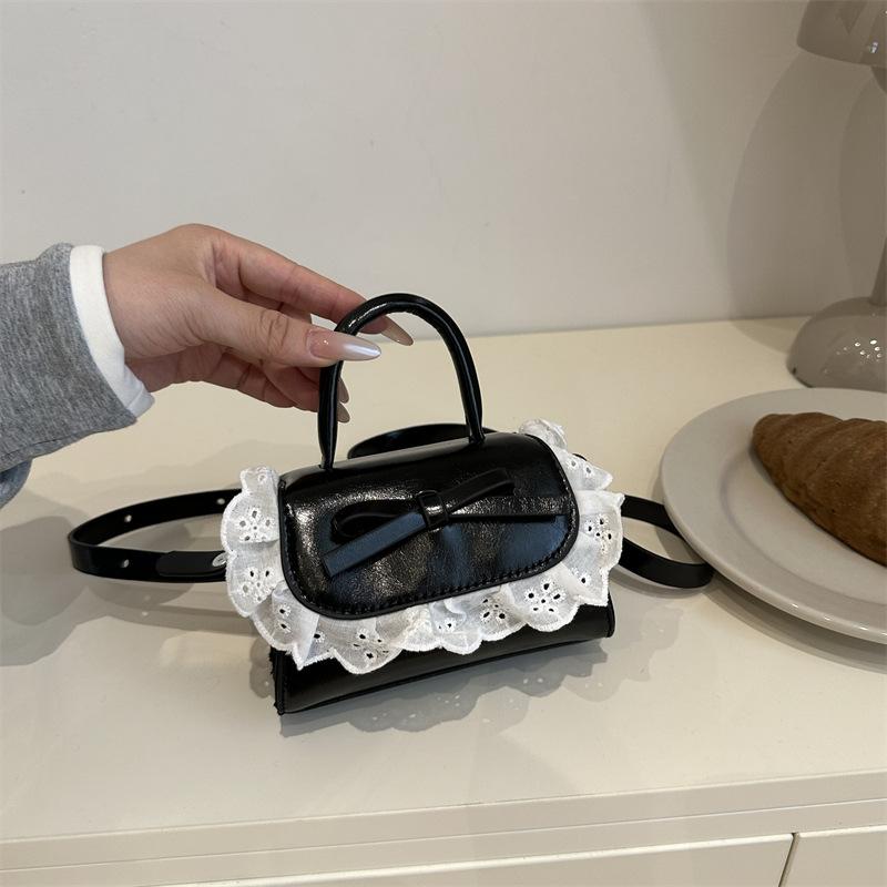 

Маленькая квадратная сумка из масляной кожи на шнуровке, женская, в стиле ретро, для通勤, с индивидуальностью, повседневная, высококлассная, текстурированная сумка-мессенджер чёрный