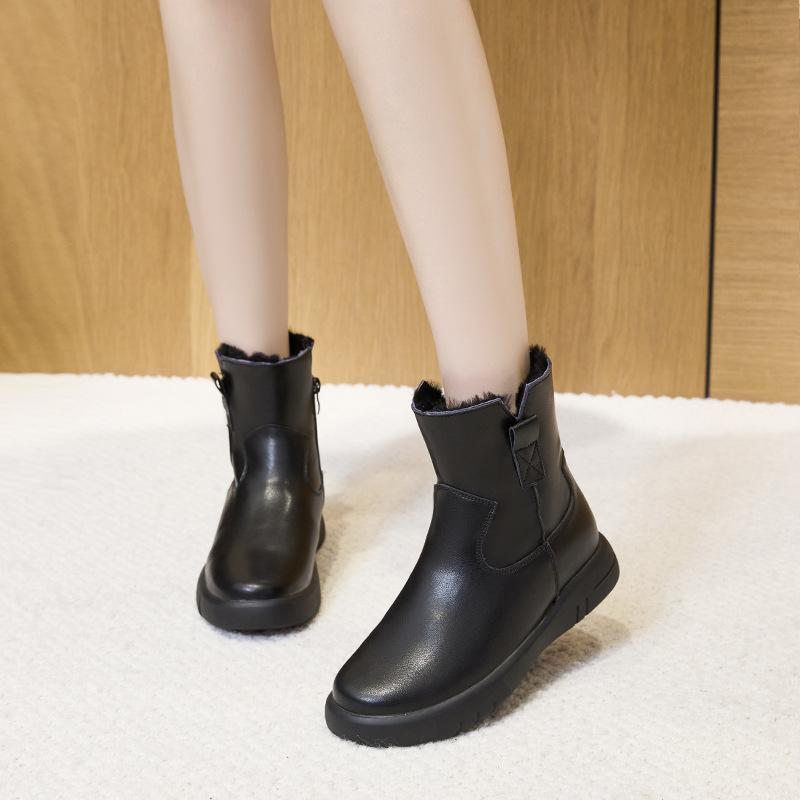 Pure wool snow boots women's fur integrated flat-bottomed waterproof and non-slip winter warm short boots thickened Northeast cotton shoes