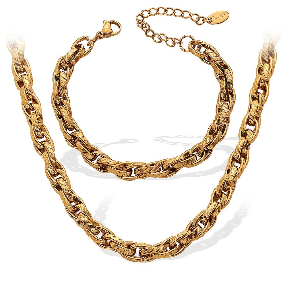 Cuban Chain Men'S Hypotenuse Neck Chain Thick Damp Short Collarbone Chain Women'S Hip Hop Necklace Trend Plain Chain Titanium Steel Jewelry