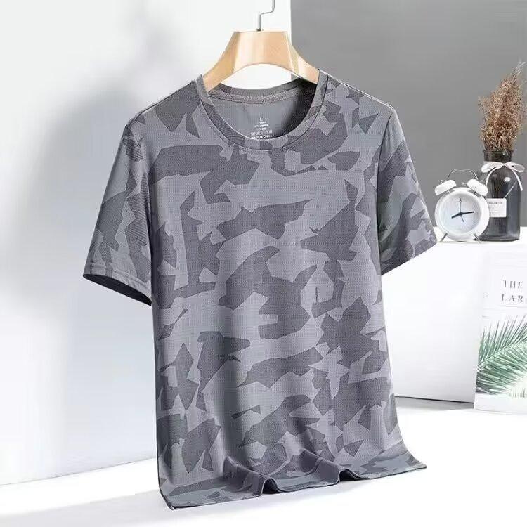 

T-shirt Men s Summer Ice Silk Short-sleeved Sports Running Breathable Top Loose Large Size Camouflage Quick-drying Half-sleeved T-shirt 5XL сірий колір