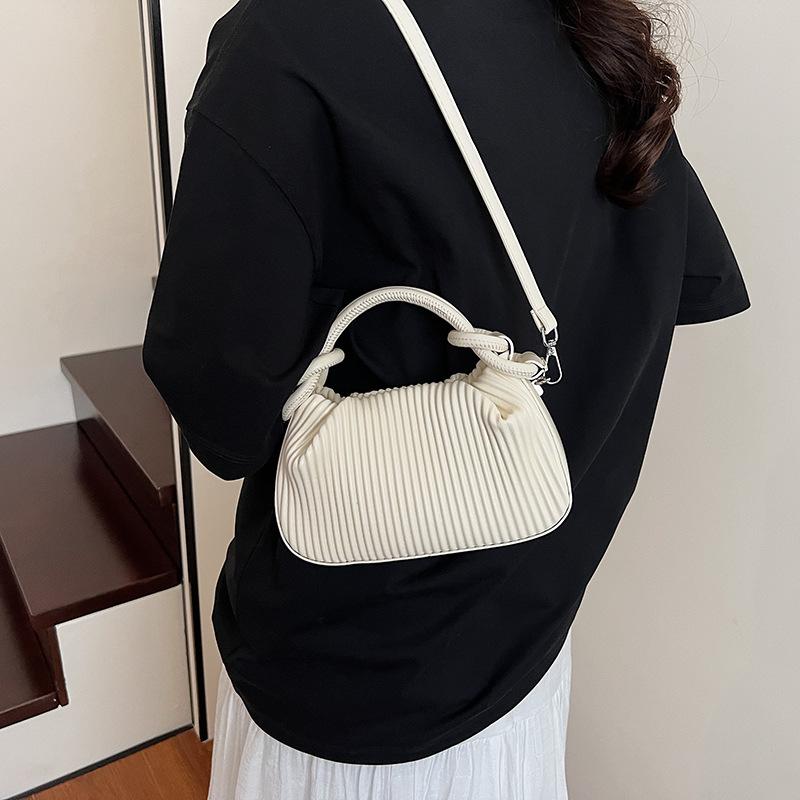 New Casual Handbag Women's Bag Fashion Pleated Versatile Shoulder Messenger Bag
