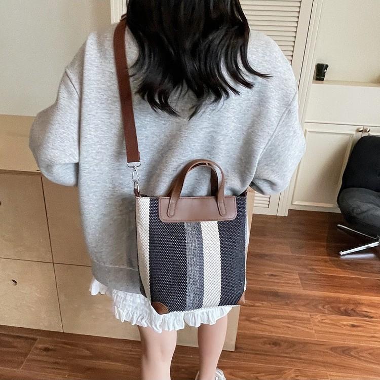 Canvas Bag Women's Summer New Versatile Shoulder Messenger Bag Popular Portable Bucket Bag