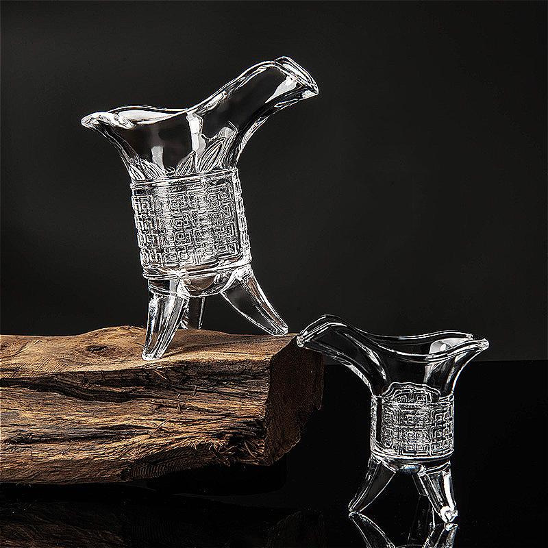 10 ml/20 ml/30 ml/100 ml Kreativer Baijiu-Becher Antikes kaiserliches Weinglas Dreibeiniger Cocktailbecher im chinesischen Stil Einzigartiger Spirituosenbecher