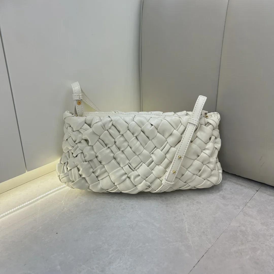 

Genuine Leather Woven Pleated Handbag: French Niche Design for Ladies 25*4*14cm білий