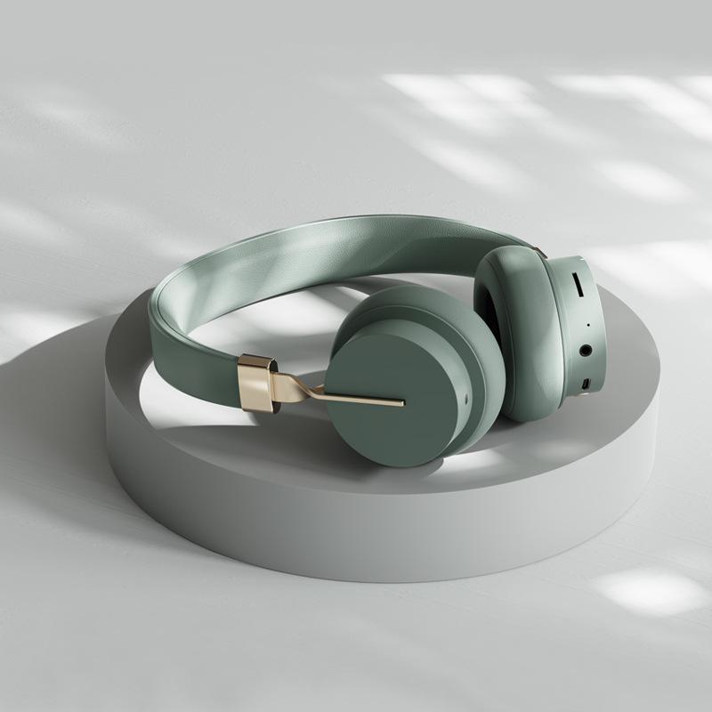 Over-Ear Bluetooth Headphones: Ultra-Long Battery, No Latency, Perfect for Sports & Gaming