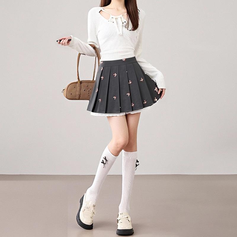 2026 Spring Women s High-Waist Sweet Butterfly Embroidery Pleated Short Skirt Medium серый
