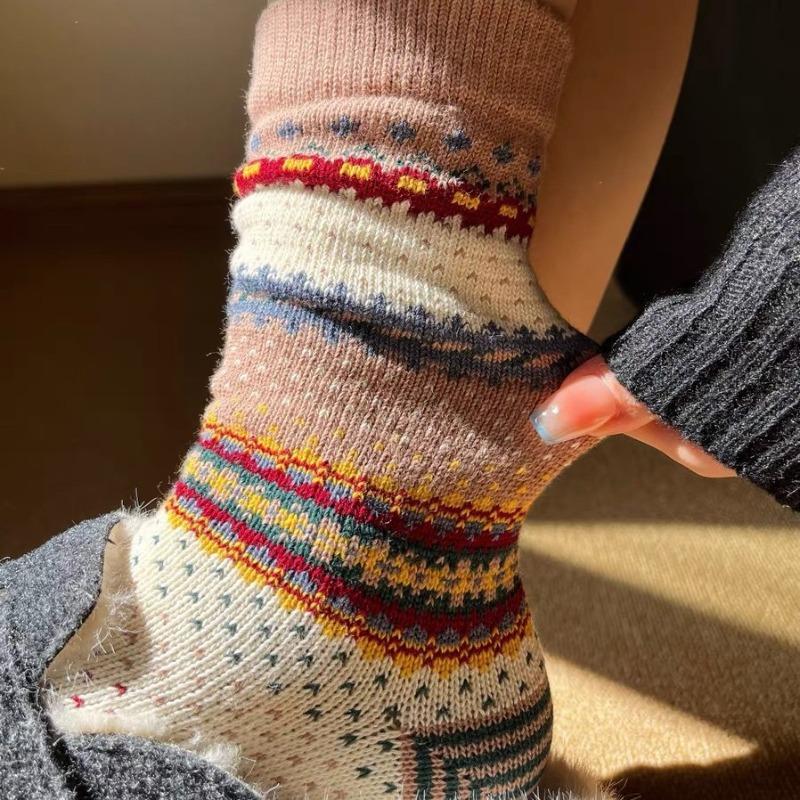 Trendy Ethnic Style Socks for Women, Pure Cotton, Autumn and Winter, Personalized and Versatile, Color-blocking Thick Thread Pile Socks