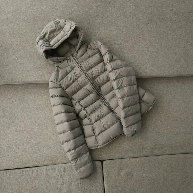 Womens Short Puffer Jacket With Hood Slim Fit Lightweight Down Coat Winter Daily Wear