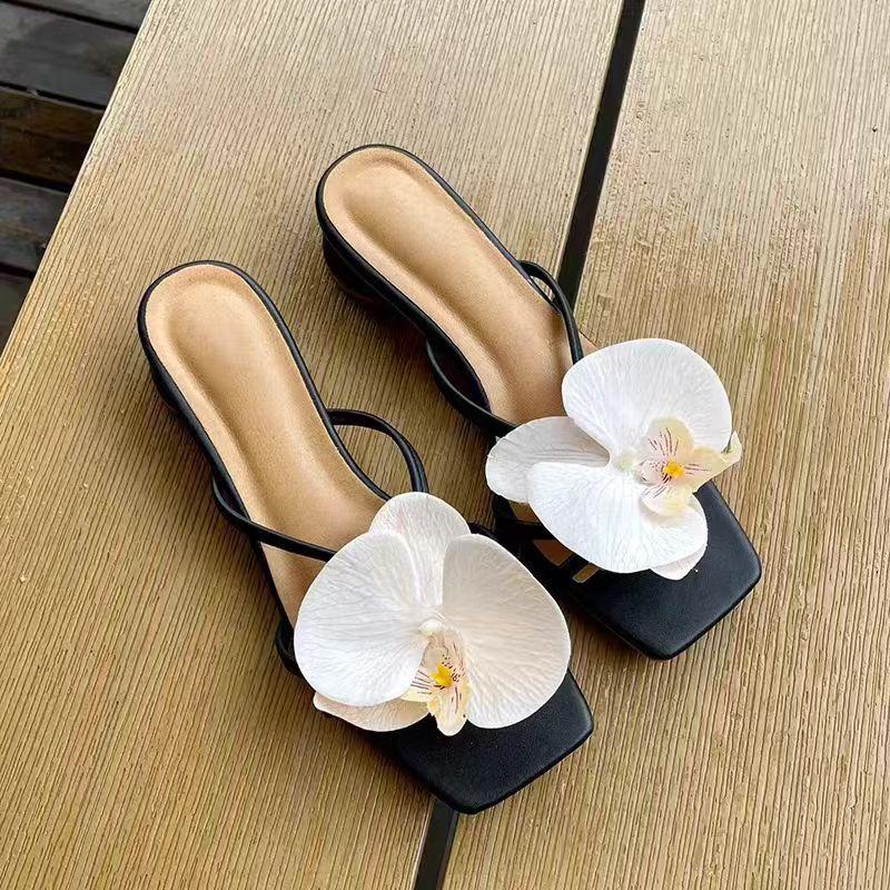 Fashion Women's French Summer Beach Cool Slippers Womens Elegant Flower Design Comfort  Slippers New Square Head Sandals Sandalias Mujer