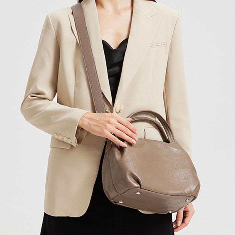Genuine Leather Women's Bag 2026 New Wrinkled Clouds Handbags Luxury Designer Women Shoulder Bag Female Trend Crossbody Bags