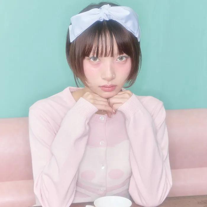 [Worn by Ailit Wonhee, Iroha] BOW RIBBON SATIN HAIR BAND (BLUE)