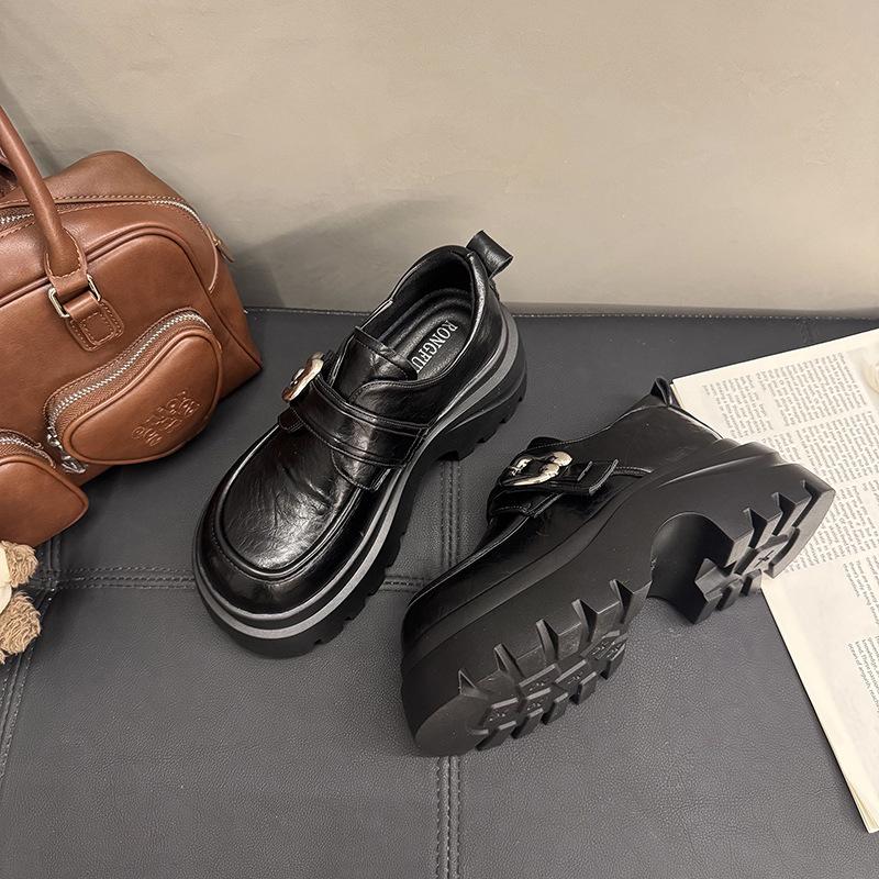 Platform small leather shoes women's British style autumn 2025 new French single shoes heightening lace-up muffin loafers
