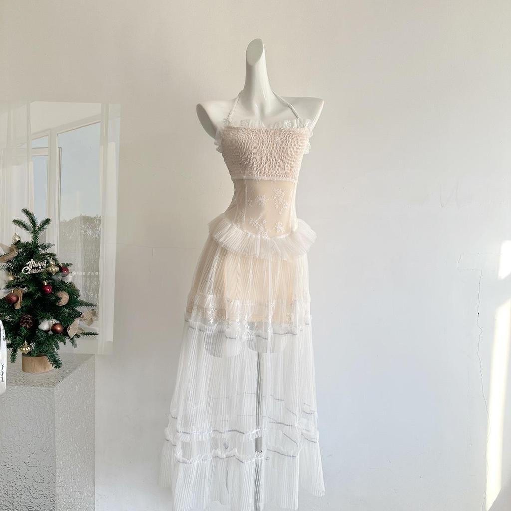 LIN BOUTIQUE Water Glow Lace Patchwork Halter Dress
