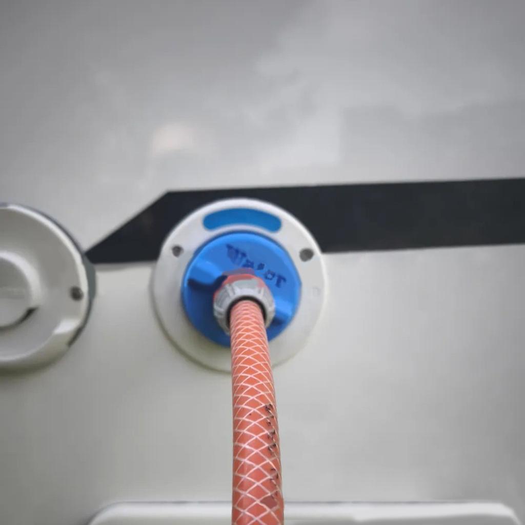 Kempinková hadice pro nádrž na vodu Rychlospojka Adaptér pro 55mm ABL Vstupy RV Bez úniků Plnění hadicí s uzamykáním hadice