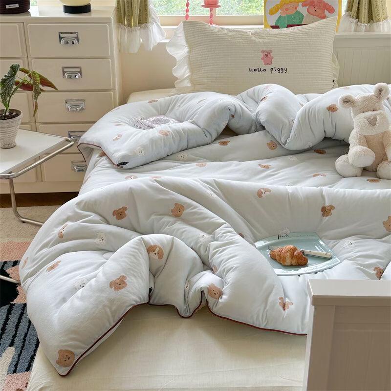 

Brangdy Cartoon Dog Four Seasons Lyocell Quilt