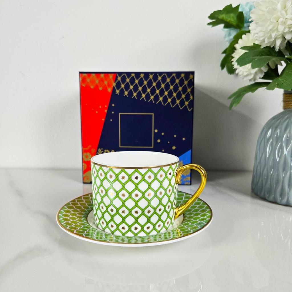 Set de Cești și Căni de Ceai și Cafea din Porțelan Os cu Șapte Culori, Placat cu Aur, cu Farfurioare