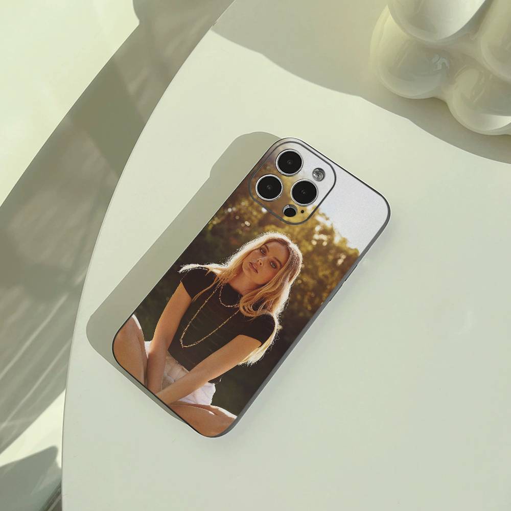 

M-R-Margot -Robbie Phone Case For iPhone 17,16,15,14,13,12,11 Pro Max,16Plus,XS Lightweight and practical Soft Black Cover iPhone16pro