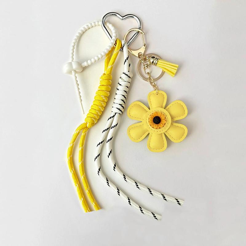 Yogodlns Creative Vintage Flower Heart Keychain Sunflower Decoration PU Pendant Woven Lanyards Bag Ornament Bags