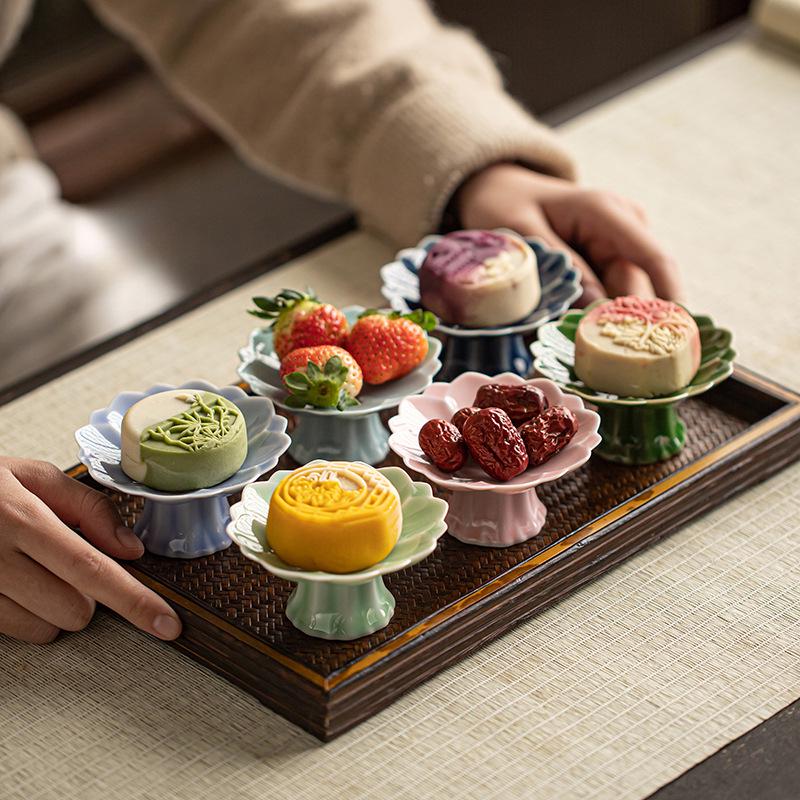 Chinese Style Ceramic Dessert Plate - Exquisite Small Tray for Mooncakes and Snacks, 2025 New Design