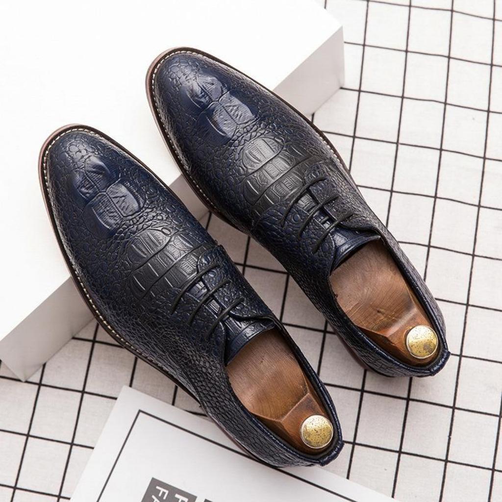 Large size leather shoes fashion trend men's shoes British style retro casual small leather shoes business dress
