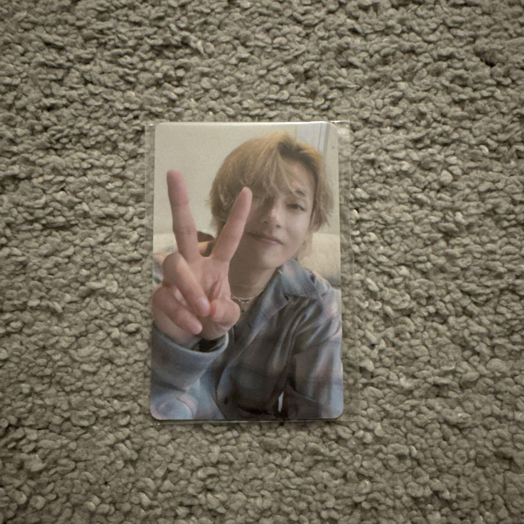 

[USED] BTS V LAYOVER Weverse GLOBAL Exclusive