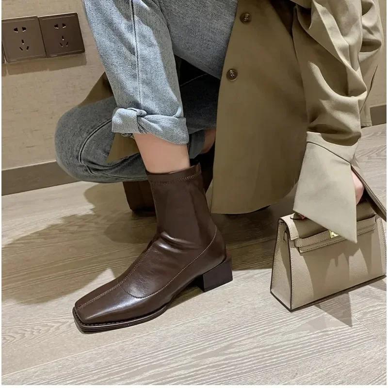 2024 New Square Toe Ankle Women Boot High Quality Soft Leather Short Boot Zipper Low Heel  Shoes