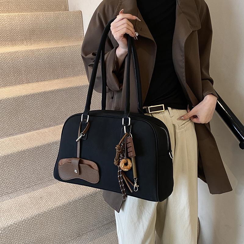 Retro underarm bag women's autumn and winter 2025 new trendy Korean portable bowling bag suede large-capacity women's bag