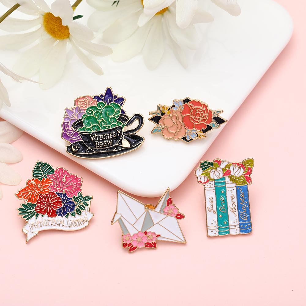 5 Styles Women Pretty Flower Theme Enamel Brooches Just One More Chapter Phenomenal Woman Witches Brew Paper Cranes Golden Pins