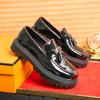 Men Luxury Designers Loafers High Quality Casual Leather Tassel Decorative Business Shoes Outdoor Antiskid Fashion Formal Shoes