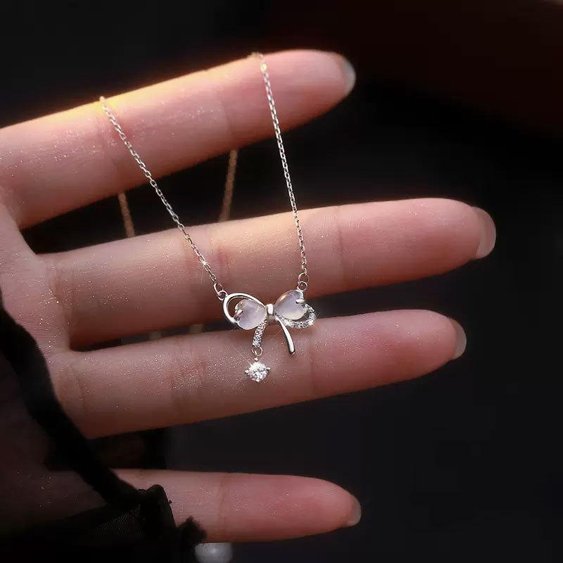 Bow Necklace for Women's Light Luxury Niche Collarbone Chain Cat Eye Stone Necklace New Year