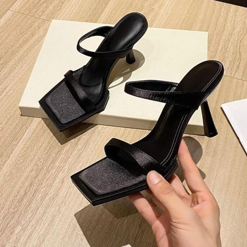 

Модные летние новые сандалии на высоком каблуке-рюмочке с ремешком на одну линию, квадратным носком и открытым носком, женские модные сандалии на широкой подошве 34 чёрный