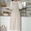 Cotton Sleeveless Apron With Fresh Checkered Pattern For Kitchen And Cafe Use