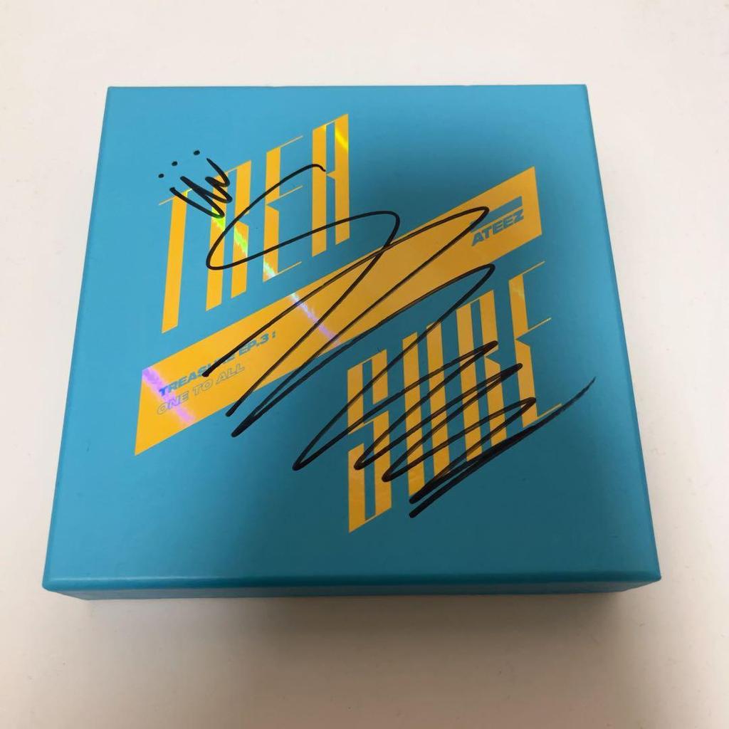 [USED] ATEEZ Mingi autograph