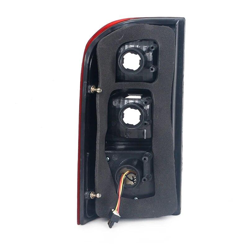 2PCS For Nissan Patrol Y61 1997-2004 LED Rear Bumper Tail Light Brake Stop Warning Turn Signal Reflector Lamp Taillight Taillamp