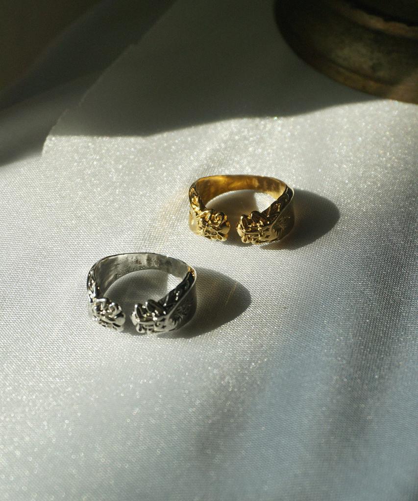 Bizarre Jewelry E.Op Ring