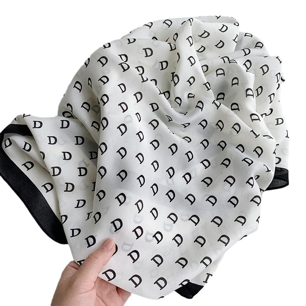 Schwarz-weiß gestreifter kleiner quadratischer Schal Seidenschal Damenkopftuch mit Hemd Professionelle Dekoration Nackenschutzschal Hals dünner Schal