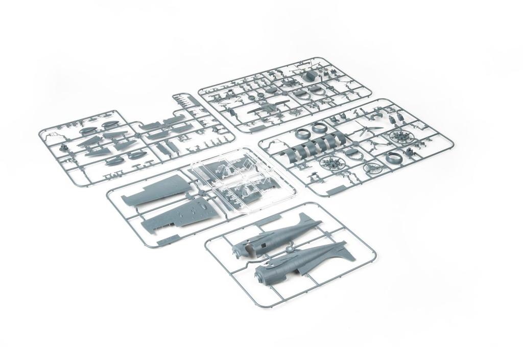 Eduard ProfiPak American Late Production Model Kit EDU82203 1/48 F4F-4