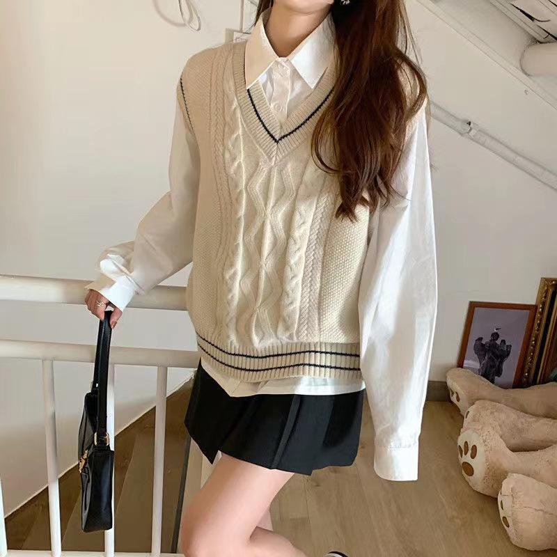 Women's Loose V-Neck Knitted Vest - Japanese Lazy Style, Age-Reducing Sleeveless Sweater for JK Uniforms