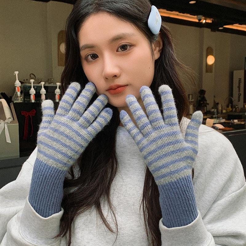 

BrandNew Knitted Warm Gloves for Women Riding with Cold Protection for Women Simple and Versatile CampusUses Fingertips Can Touch Screen ColdSeason