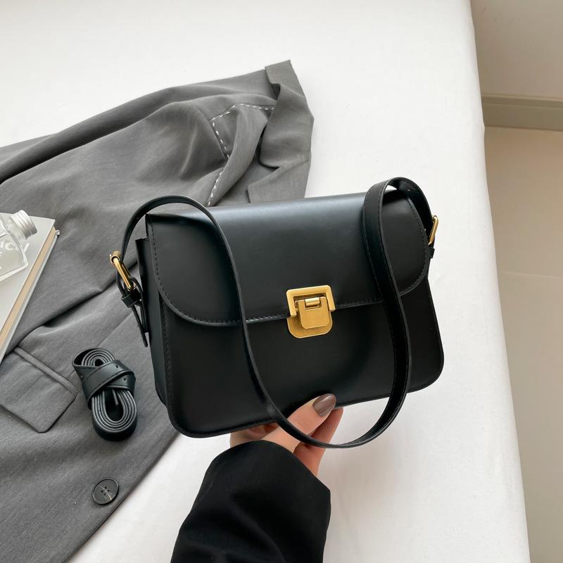 Temperament Women's Bag Women's 2025 New Versatile Fashion Simple Messenger Bag Retro Foreign Style Shoulder Small Square Bag