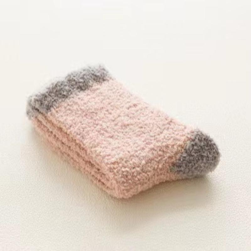 5 Paia Calzini da Letto da Donna Colore Unico Morbidi Caldi Invernali Regalo di Natale Morbidi per Pavimento Casa Colore Caramella Calzini in Velluto Corallo