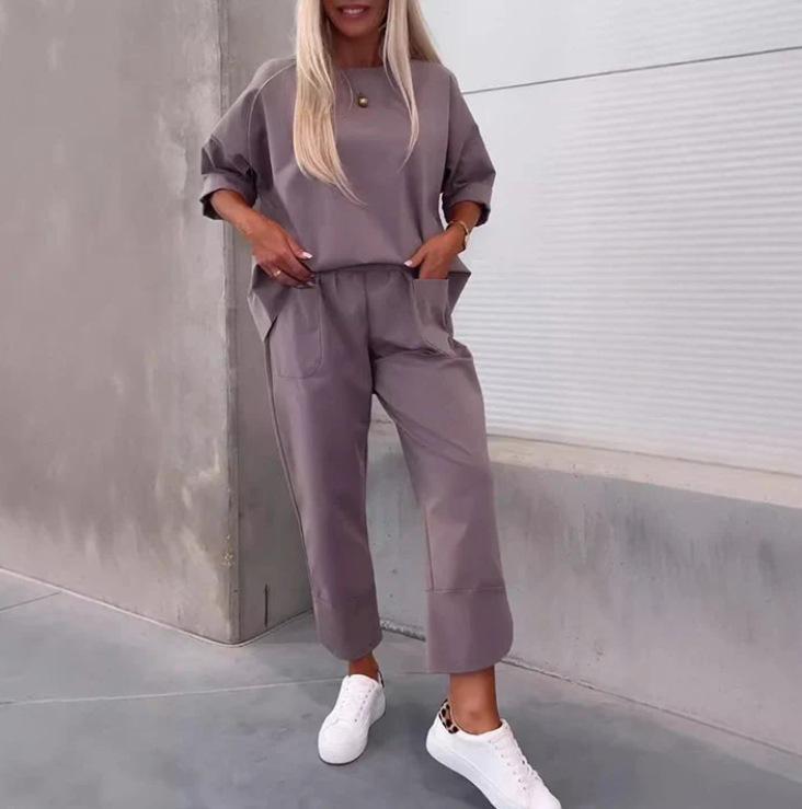 2024 European & American Women's Loose Casual Two-Piece Set: Solid Color Crew Neck Top & Nine-Point Pants for Autumn