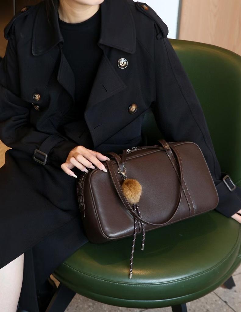 Leather women's bags, high-end shoulder bags, women's autumn and winter new retro fashion women's bags, daily commuting messenger bags