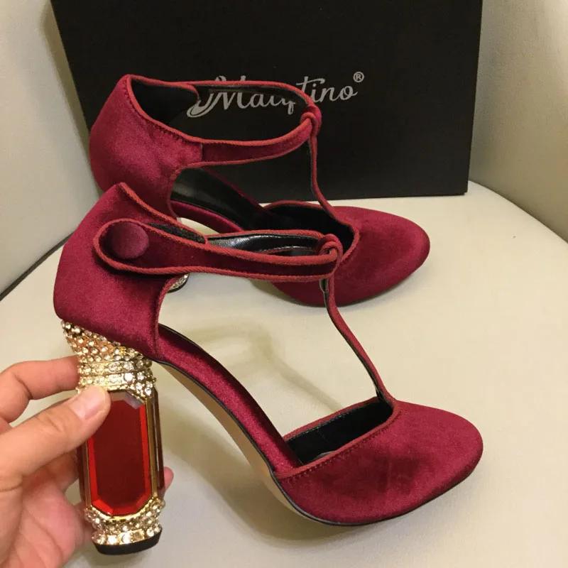 2025 New Velvet Round Toe Women Sandals Gemstone Rhinestone Bling Bling Heel Chunky High Heels Shallow Party Stage Shoes