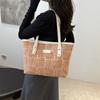 Simple and Fashionable Large Capacity Commuting Bag Summer New Fashion Casual Tote Bag Casual and Fashionable Shoulder Bag